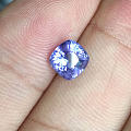 紫色蓝宝石