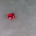 一颗艳艳的缅甸红尖晶