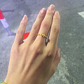 妈妈给我买的蝴蝶结小戒指！