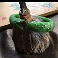 【荷塘鱼戏】细雨轻风摇荷影， 碧珠晶莹滴水塘。 荷叶田田浮游鱼， 粉莲并蒂宿...