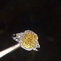 【上新】18K枕型戒指 成品颜色特美 款式显大 主0.52CT 副0.33CT