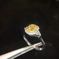 【上新】18K枕型戒指 成品颜色特美 款式显大 主0.52CT 副0.33CT