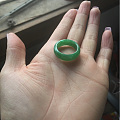 请问这个绿指环要不要留？