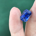 一颗royal blue的9ct斯里兰卡无烧蓝宝石