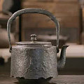 一把烧水铁壶，400年传承，32万天价，不是每把铁壶都叫“南部铁器”！