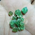 发现 demantoid 翠榴石原石晶体