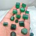 想想买一批巴基斯坦swat的祖母绿原石，大家看看如何