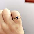 出一个秀气斯里兰卡皇家蓝宝石戒指