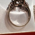 公主方钻石戒指