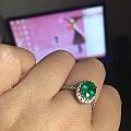 新买的祖母绿戒指～～有些纠结……