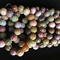 盐源玛瑙精雕莲花珠手串