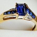 蓝宝石戒指