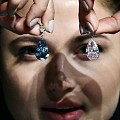 全世界最贵的彩钻耳环——阿波罗&阿尔忒弥斯，预计价值5个亿！