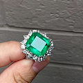 11.93ct，哥伦比亚祖母绿，vivid green 微油，实物比图片要漂...