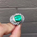 买石头送金钻。 7.29ct，哥伦比亚祖母绿，green，微油，配GRS证书...