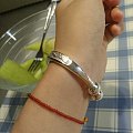 还是很喜欢！都不舍得摘下来换新镯子～