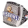 NBA历史上漂亮的戒指，这只是很多球迷心中比较经典的10款，总有一款会是你的...