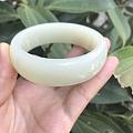 镯子虽好，却只待有缘人。合适的来