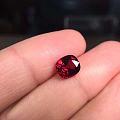 美美哒红色尖晶，1.76克拉、净度火彩很赞👏🏻👏🏻🌹🌹，设计款戒指和吊坠都不错！