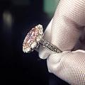 【GIA 中彩克拉粉钻】
        主石超级漂亮，1.26克拉马眼粉钻...