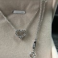 全新18k金钻石心形项链，便宜处理，有喜欢朋友，可以询价！