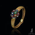 喜欢欧洲古董珠宝的看过来，红宝石蓝宝石祖母绿手镯表