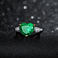 【卡禄珠宝】4.04ct心形哥伦比亚木佐色祖母绿戒指