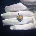 【1.53克拉 GIA心形 两用款】
主石参数：1.53CT Fancy Y...