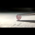 【几千元GIA粉钻，肉眼干净】         
参数：GIA 0.14CT...