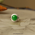 【咪雅翡翠】18k白金钻石镶嵌阳绿翡翠蛋面戒指