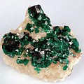 稀有宝石之绿色篇——透视石（Dioptase）