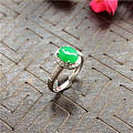 【史书珠宝】冷冷的冬日里，戴上一枚美美的戒指，暖暖我们的小手吧！