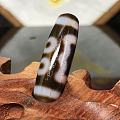 西藏尚品天珠，大颗粒满朱砂三眼天珠尺寸11/34mm，吉星拱照，财源不断；