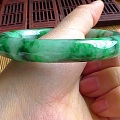 【翡翠名称】---56圈好种水润飘阳绿圆条手镯