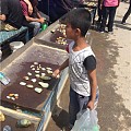 在新疆做生意 冒着随时被抓的风险 罪名：雇佣 童工卖玉！