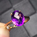 纯天然巴西紫水晶，格子面的切工，主石尺寸:戒指8x10mm，浪漫唯美，925...