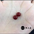 现在珊瑚的牛血珠子都那么贵的吗？