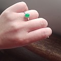 阳绿翡翠戒指