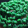 禅悦绿松石：脱掉“外衣”的诱惑 绿松石的随形之美