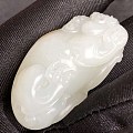 难得一见和田玉籽料貔貅