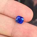 2.03ct枕形蓝宝石，颜色cool