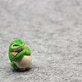 雕刻作品 蛙の小倔强