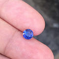 1.02ct圆形无烧蓝宝石，颜色很漂亮~很清透的一颗！性价比高！带国际证书！