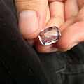 第一次出现的宝石稀有神石（极其稀有）fabulite锶钛宝石 SrTiO3
