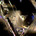 和大家分享一下钻石内含物的特征💎每一幅都代表钻石成长的痕迹。和我们一样，如果...