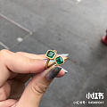 两枚复古拉丝工艺的祖母绿戒指 中性款