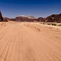 红沙漠-瓦地伦月亮谷