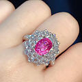 看看这颗缅甸艳粉色蓝宝石戒指怎么样？