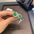 有了镯子，想买像图片差不多的翡翠戒指，在商场看到两个一个6W一个3w，卡尺寸...