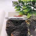 俩镯子选哪个呢